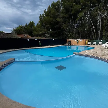 Terrasse Piscine דירה סנרי-סור-מר