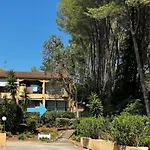 Terrasse Piscine Sanary-sur-Mer